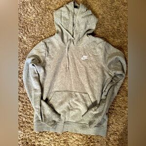Gray Nike sweatshirt- like new condition!